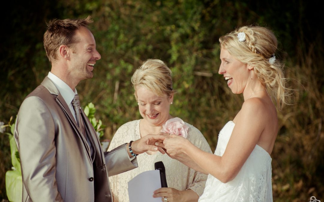 Officiant de cérémonie laique à Gordes